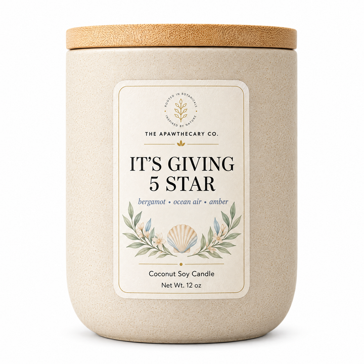 It's Giving 5 Star candle main product image on white background